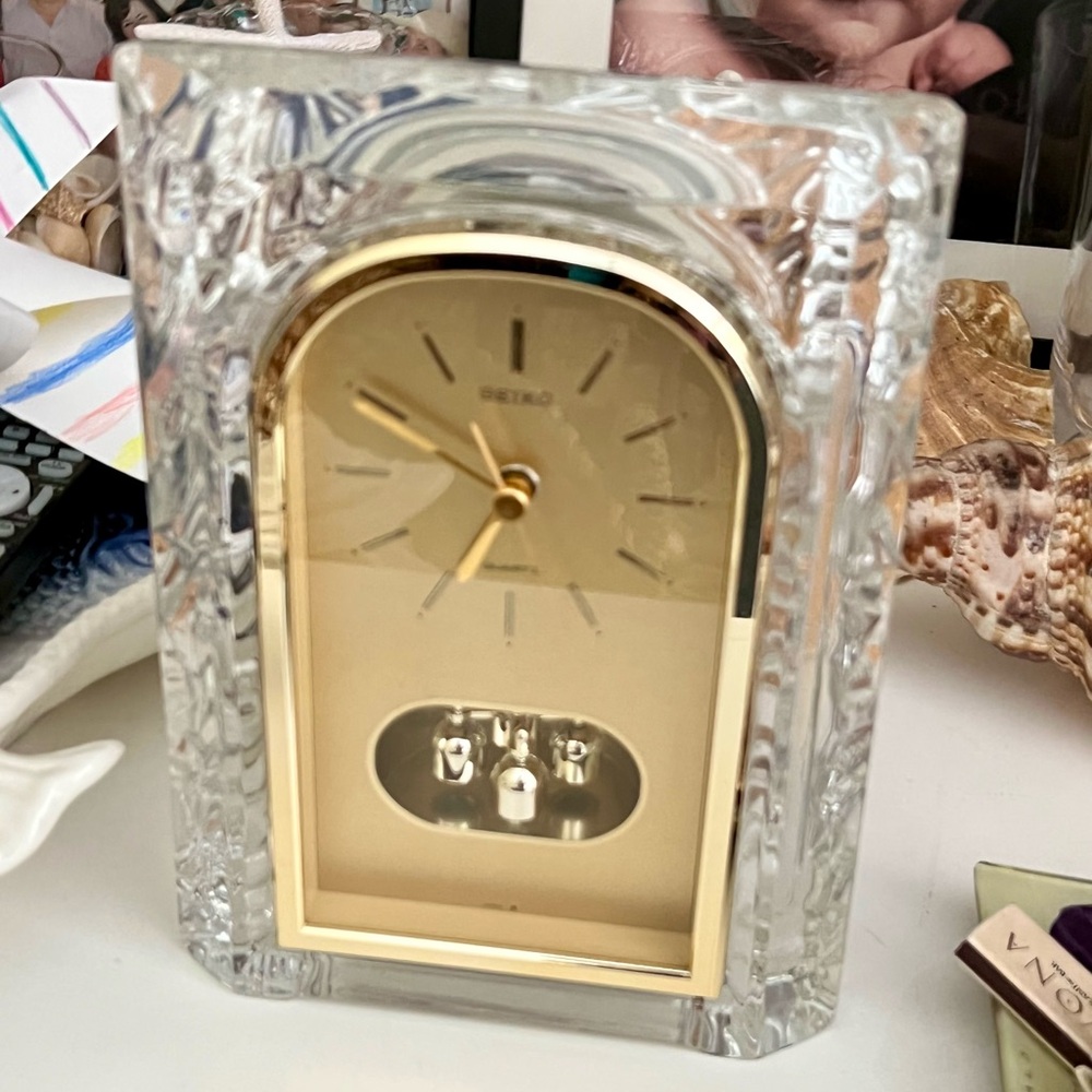 Seiko Quartz Heavy Glass Mantle Clock